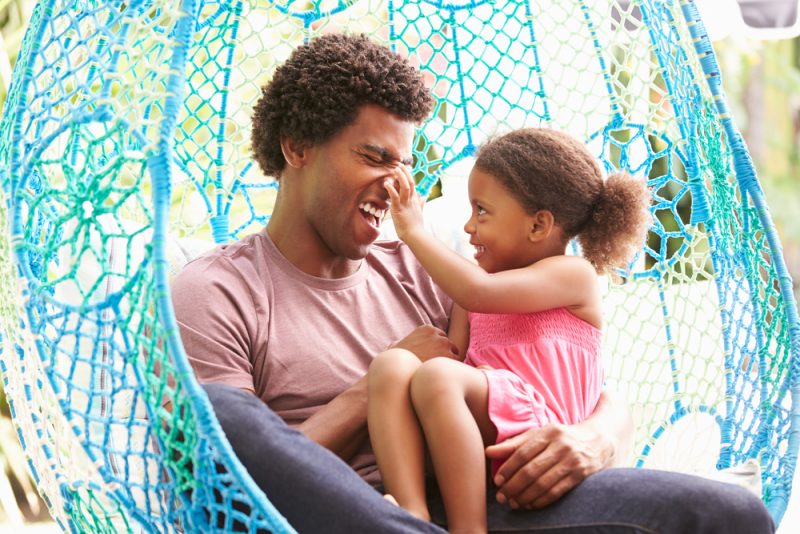 Dad Hacks: The Ultimate Guide to Raising Healthy, Happy Kids
